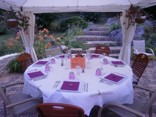 Le Jardin Des Roches Bed & Breakfast Moigny Exterior foto